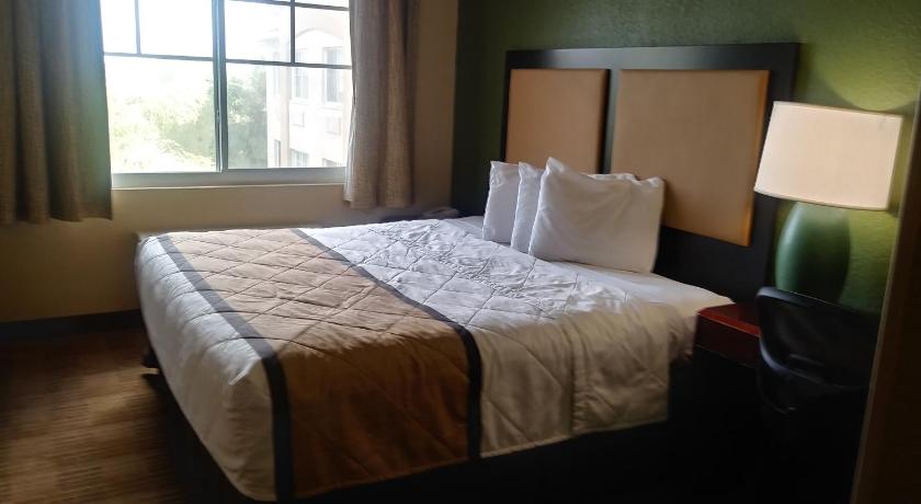 Extended Stay America Suites - Detroit - Auburn Hills - Featherstone Rd.