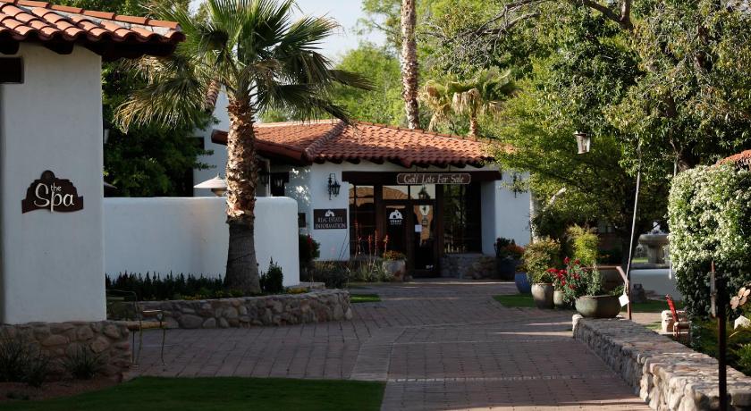 TUBAC GOLF RESORT & SPA