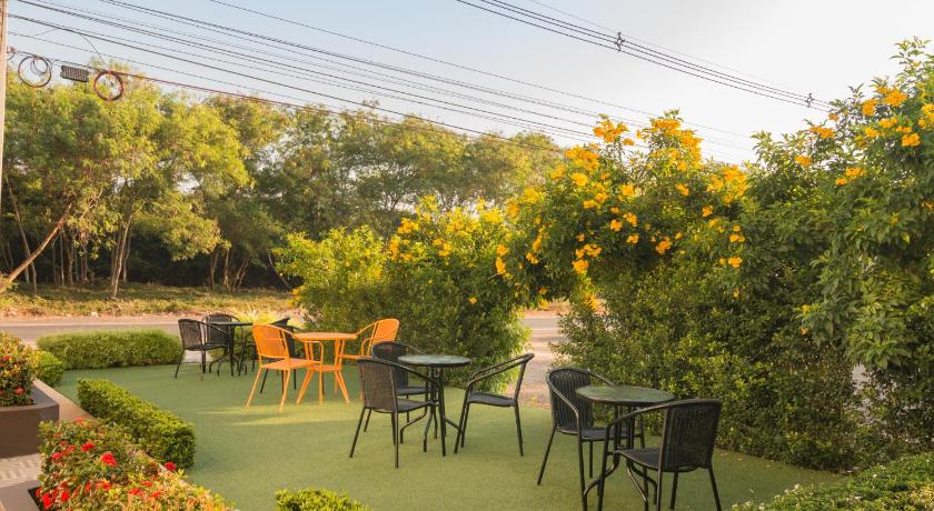 ハートヤイ The Smart Hotel Hat Yai 3つ星 ホテル 外観