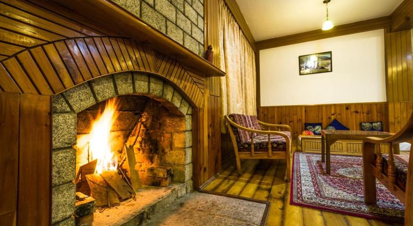 Wood Valley Cottages Manali India Photos Room Rates Promotions