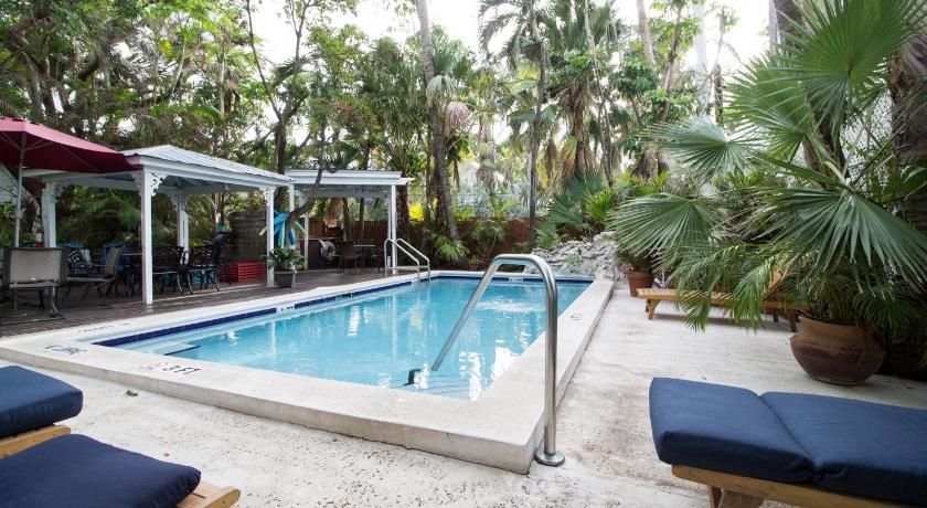 Key West Harbor Inn - Adults Only photo