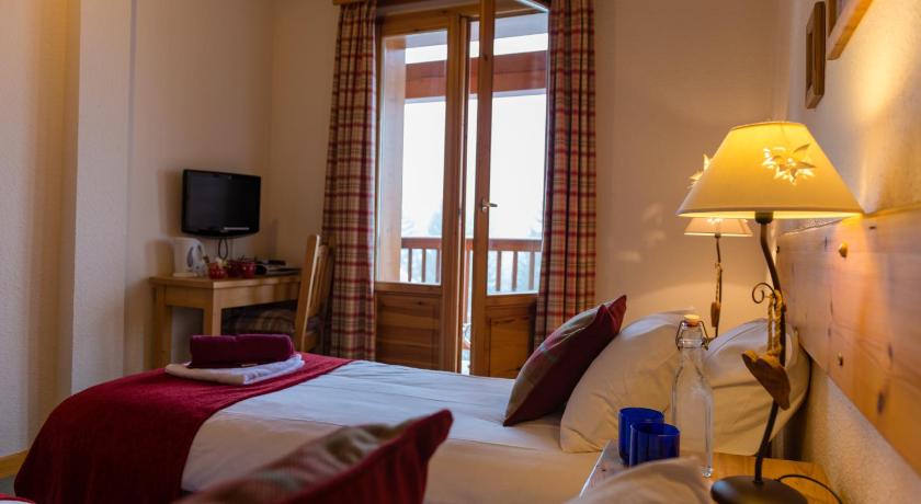 Image of Double or Twin Room with Balcony 1