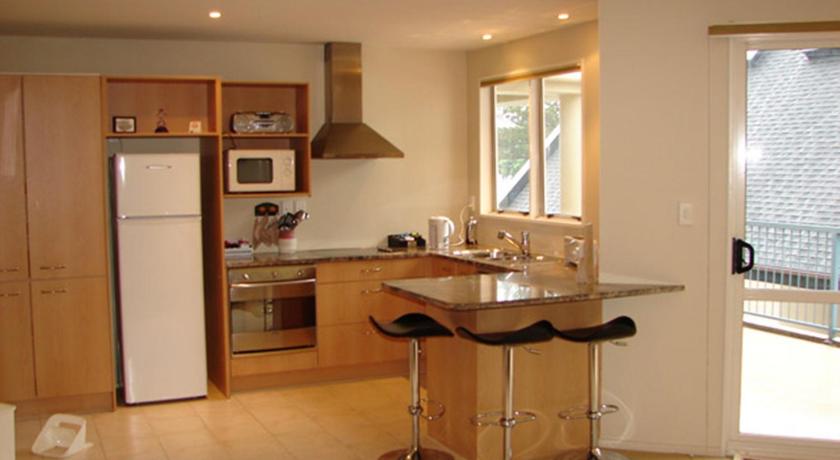 Image of Two-Bedroom Apartment with Partial Sea View 12