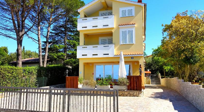Villa Bionda — Hotel in Malinska