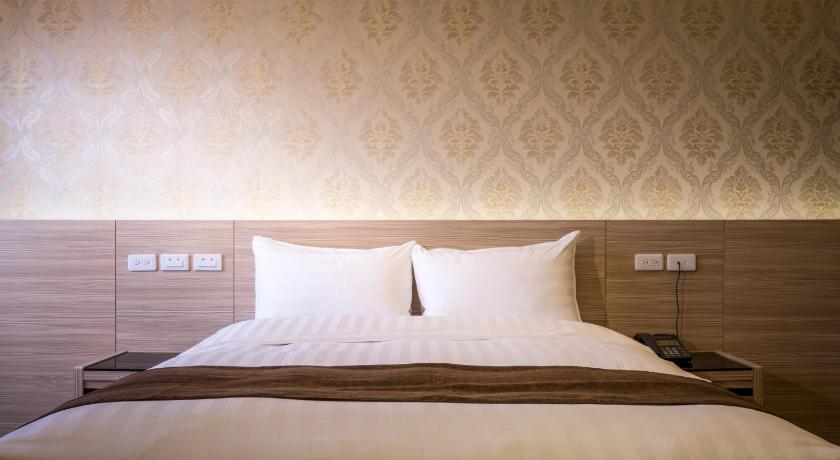 Image of Deluxe Double Room with Balcony 1