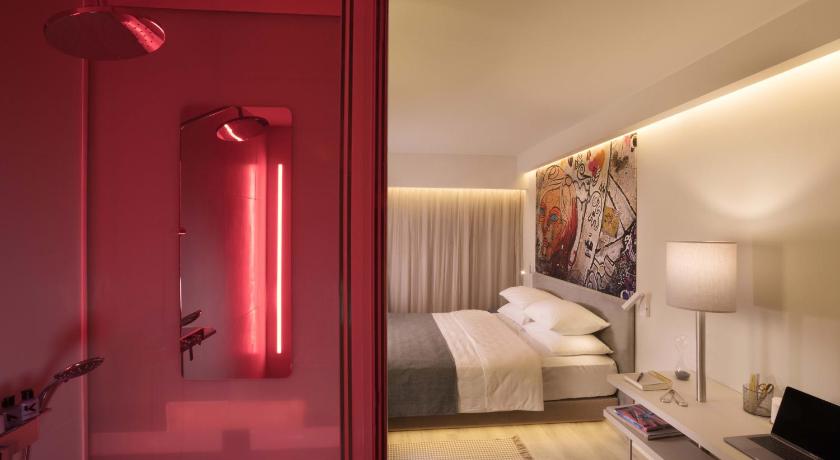 Link Hotel & Hub - image 15