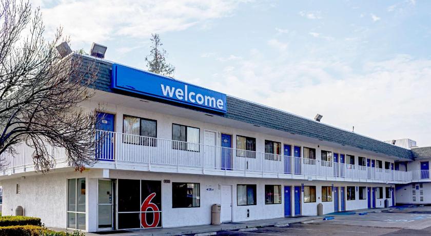 Motel 6-Porterville, CA