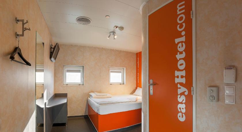 Image of Standard Double Bed 8