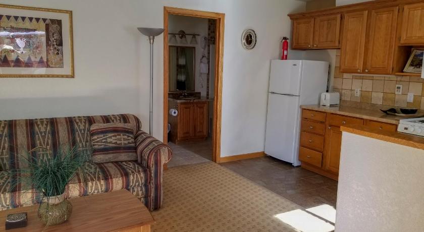 Alpenglow Vacation Rentals photo