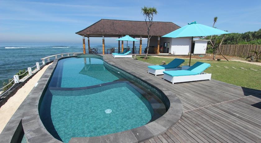 Ombak Bay Lembongan photo
