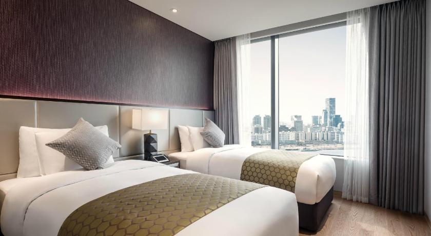 Image of Premier Residence Suite 3 Bedroom, 2 King Beds and 2 Single Beds 7