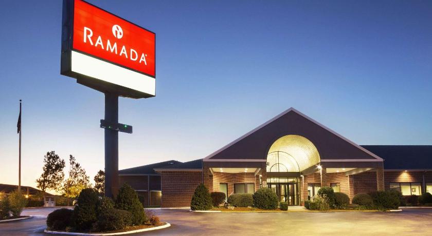 Ramada by Wyndham Batesville photo