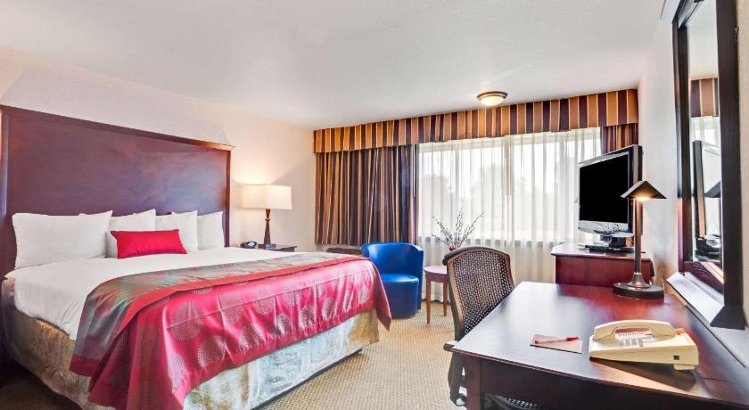 Ramada by Wyndham Tukwila Southcenter