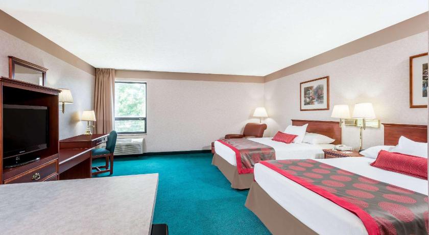 Ramada by Wyndham Strasburg Dover