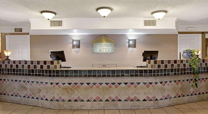 Days Inn Tucson City Center photo