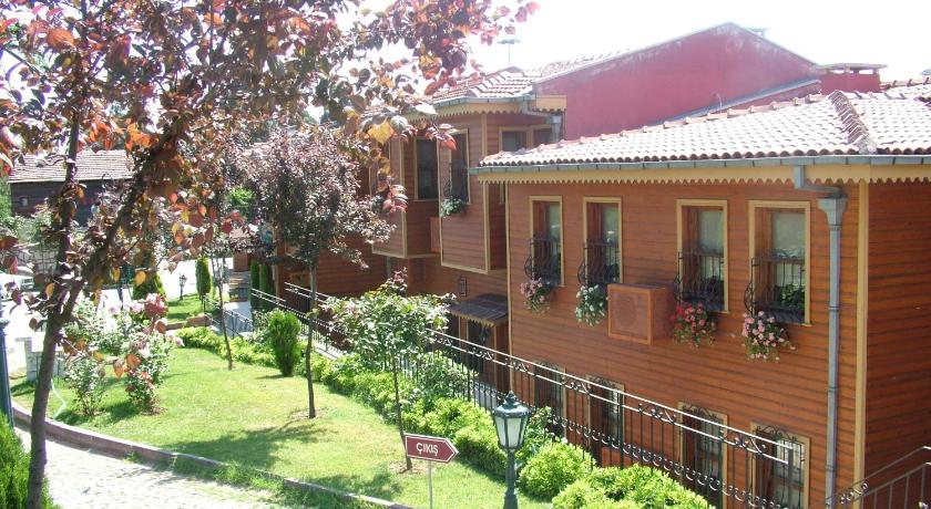 Turquhouse Hotel - image 4