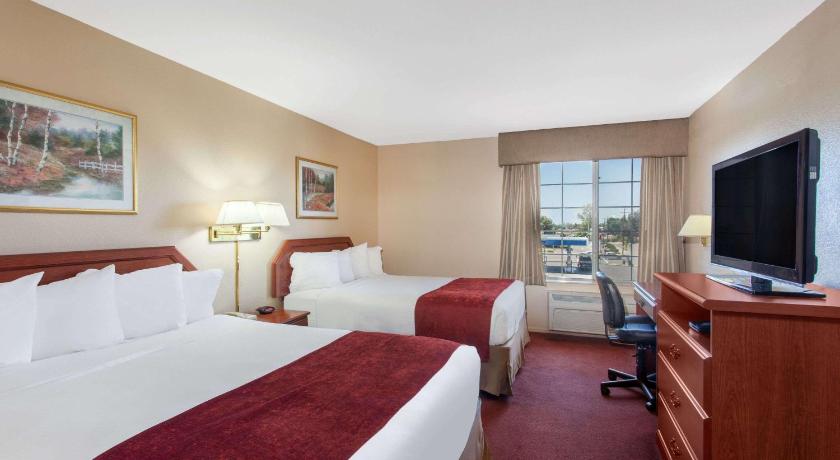 Ramada by Wyndham Fresno Northwest