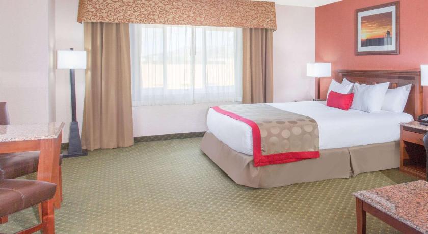 Ramada by Wyndham Elko Hotel at Stockmen's Casino