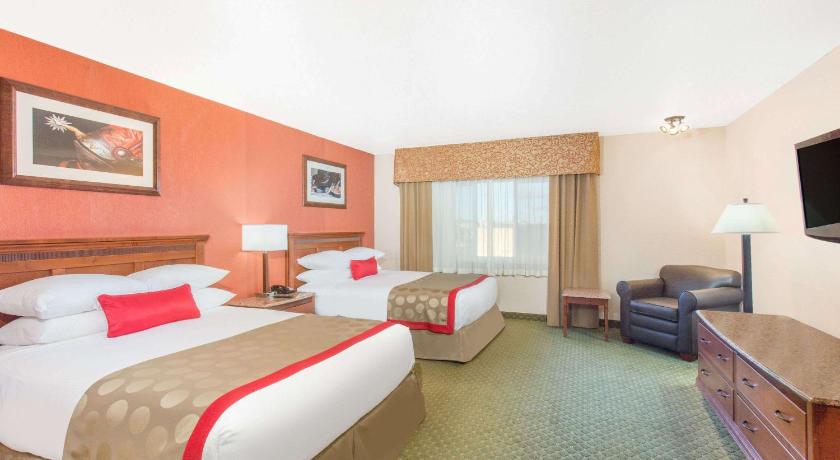 Ramada by Wyndham Elko Hotel at Stockmen's Casino