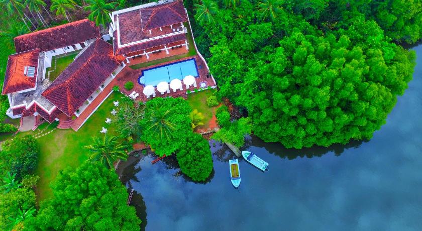 Waterside Bentota Hotel photo