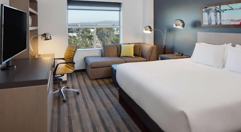 Hyatt House Irvine/John Wayne Arpt