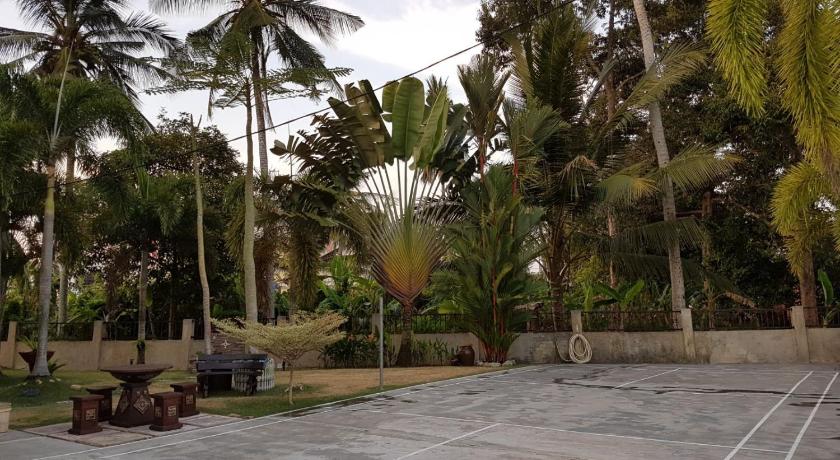 Big Garden Homestay photo