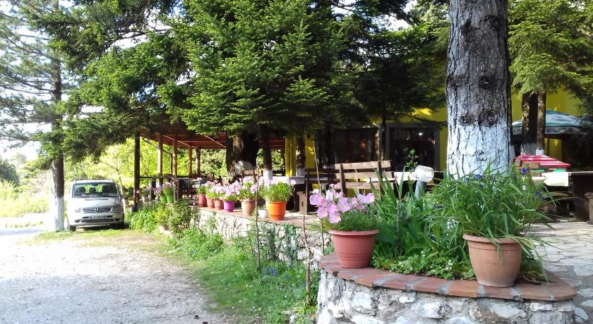 Guesthouse Alberti Llogara photo