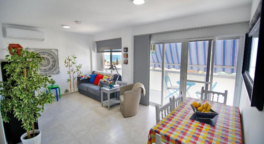 Vella Rosa 2 — Hotel in Torre Del Mar