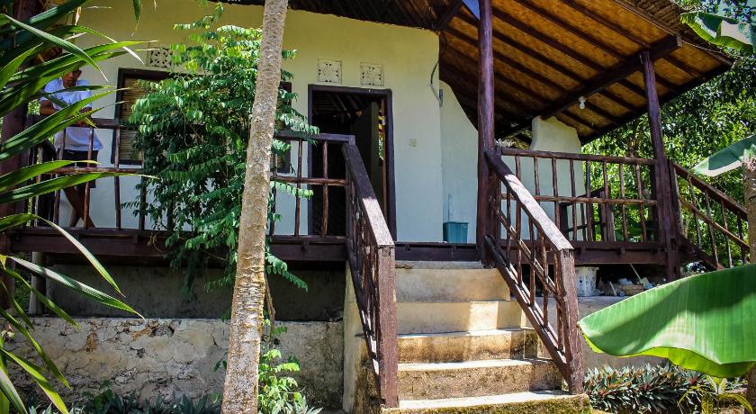 巴厘 Echo Alam Nusa Lodge 3星级 民宿 泳池