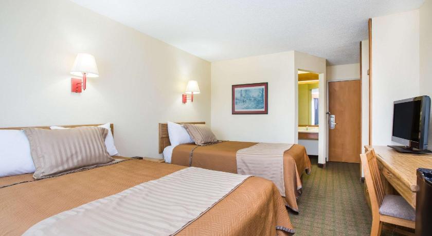 Travelodge by Wyndham Perry GA