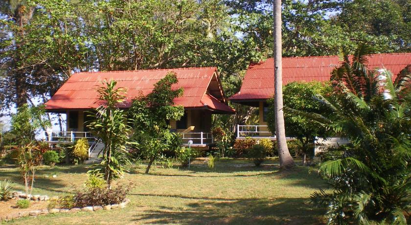 Image of Superior Bungalow with Fan 6