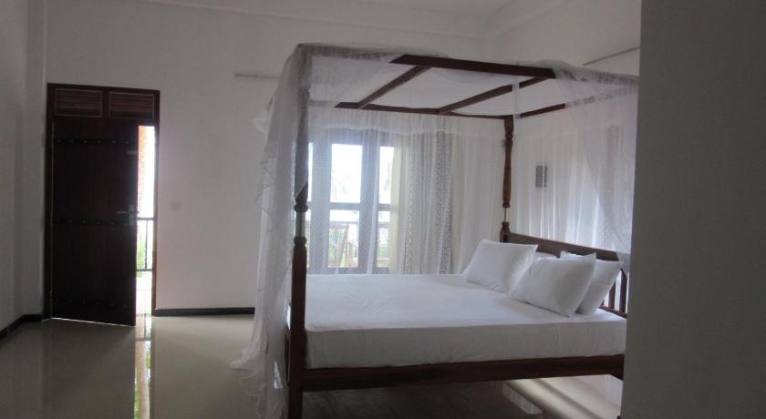 Star Beach Hotel - image 4
