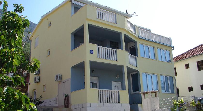 Apartments VP — Hotel in Omis