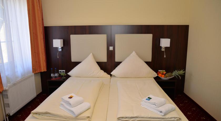 Image of Double Room 4