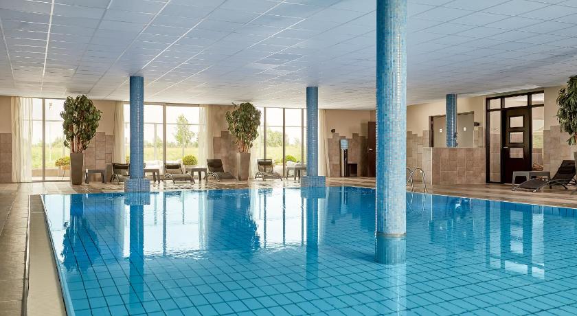 Van der Valk Hotel ARA Zwijndrecht photo