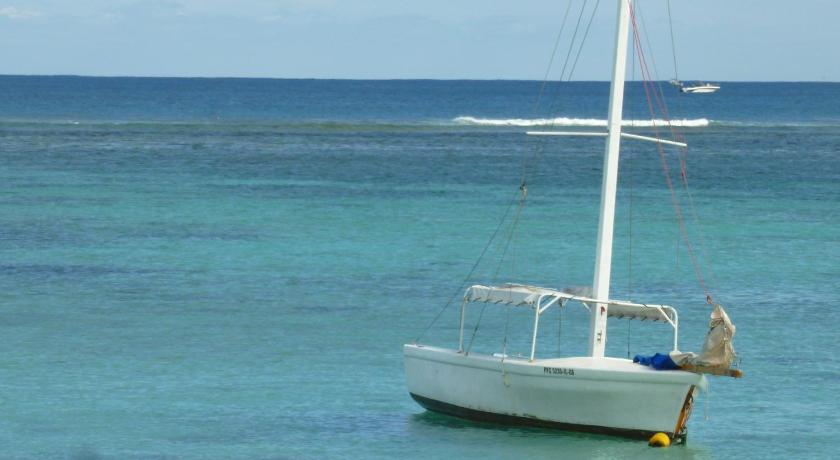 Villa Alexis - Location de vacances a Trou aux Biches photo