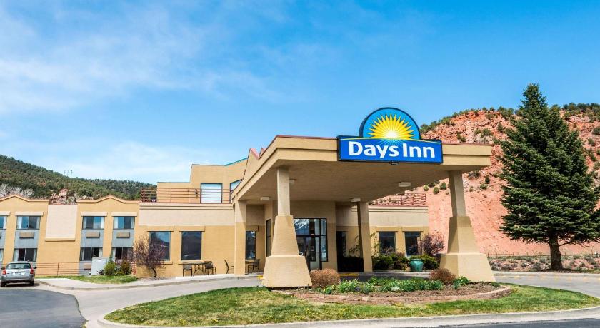 Days Inn by Wyndham Carbondale