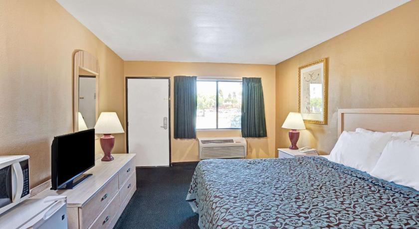 Days Inn by Wyndham Whittier Los Angeles