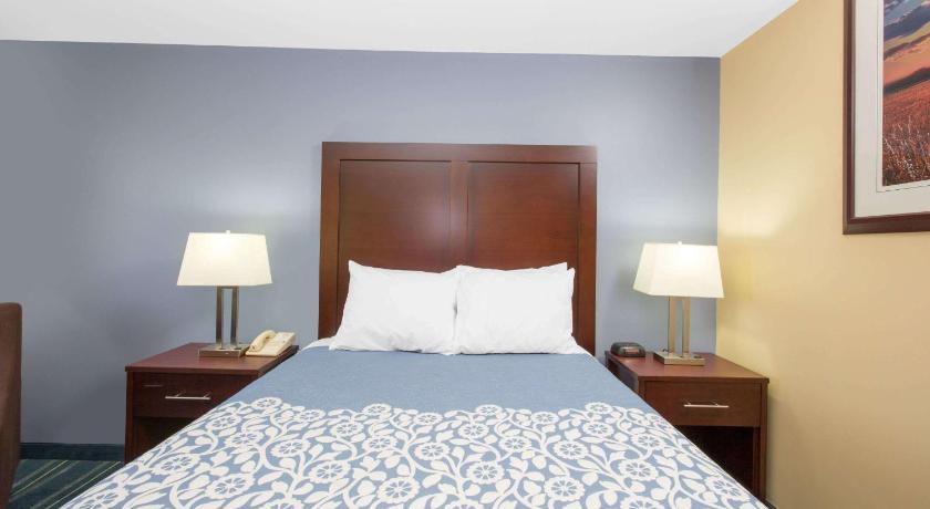 Days Inn by Wyndham Grand Island