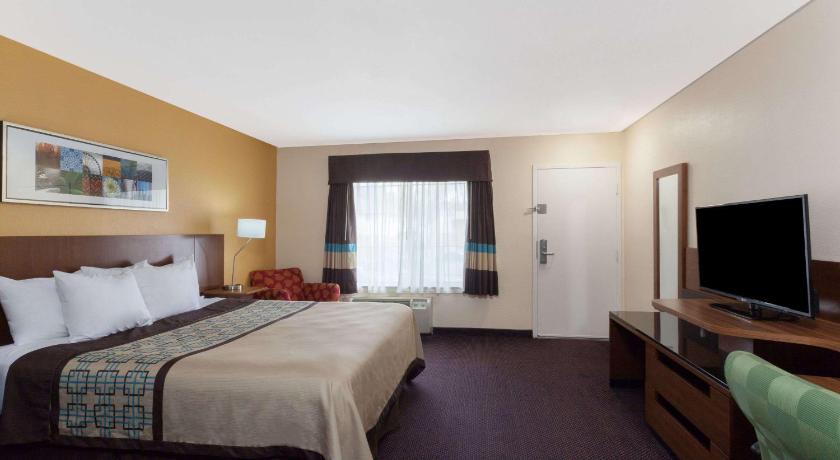 Days Inn by Wyndham Mission Valley Qualcomm Stadium/ SDSU