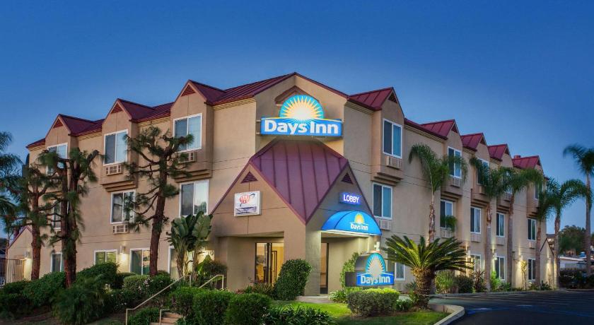 Days Inn by Wyndham Carlsbad