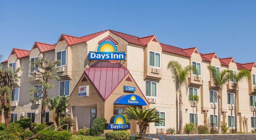 Days Inn by Wyndham Carlsbad