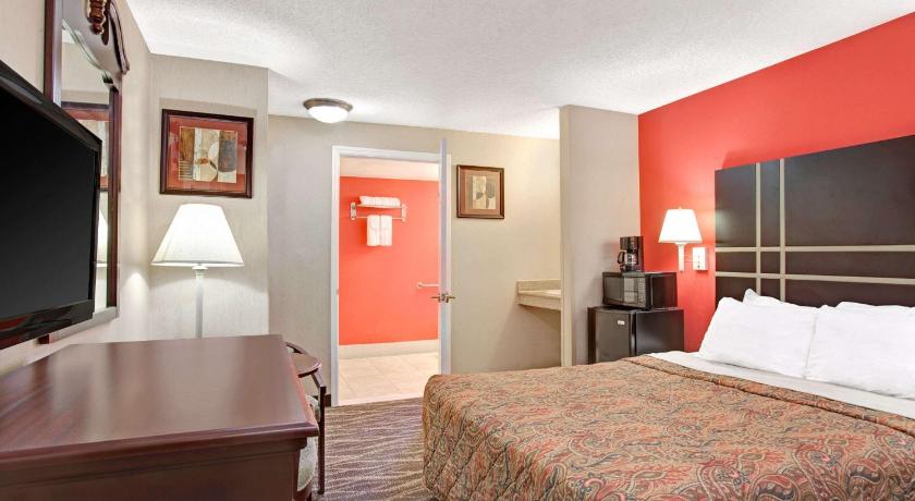 Days Inn by Wyndham Ridgefield NJ