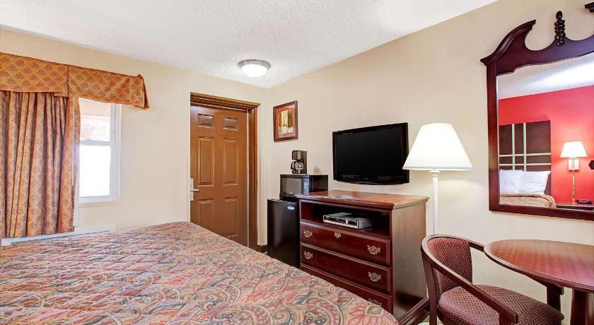 Days Inn by Wyndham Ridgefield NJ