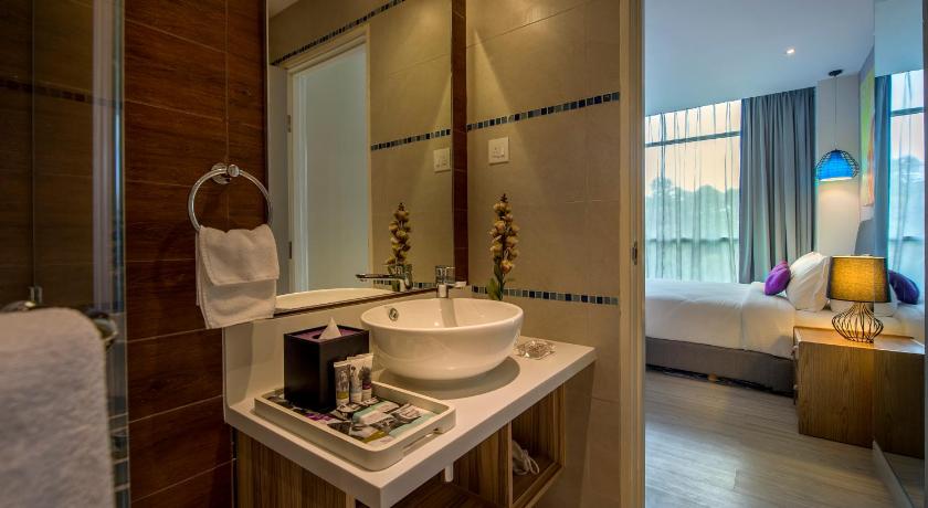 Image of 2 Bedroom Suite 11
