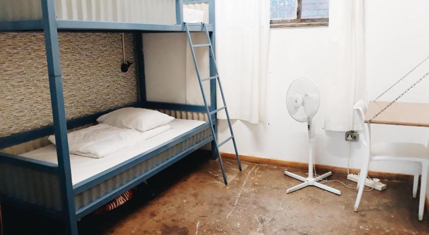 Image of Twin Room 8