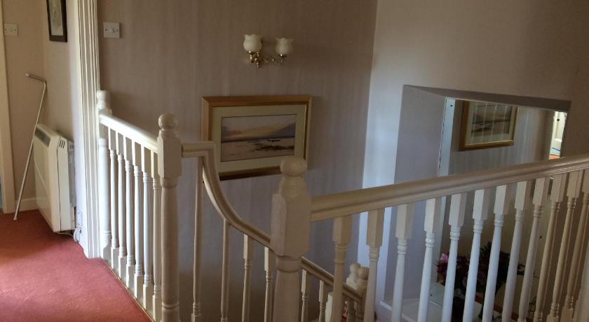 Grey Gables Farmhouse B&B - image 13