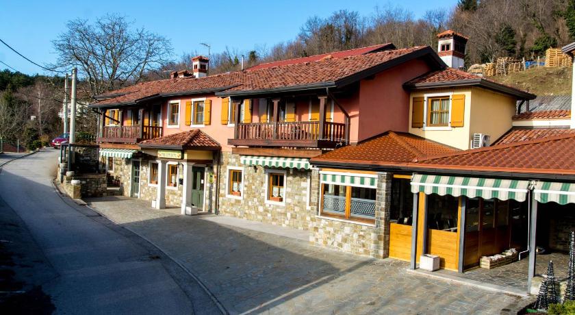 Domacija pri Damjanu photo
