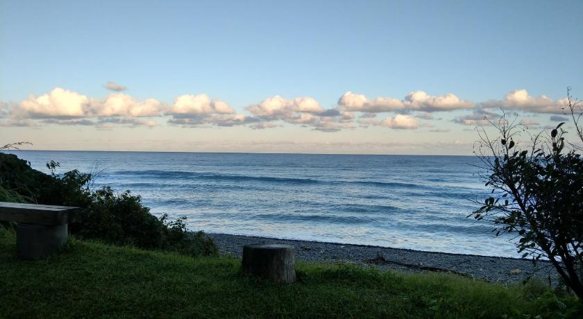 Moonlit Seaview Homestay photo