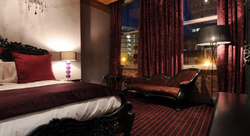 Velvet Hotel
